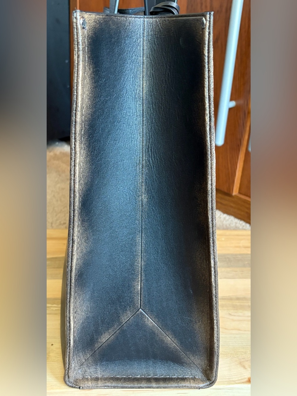 COACH XL Relay Tote in “Loved Leather” CBF28 - Picture 4 of 10